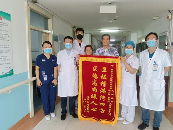锦州市中心医院外科党总支“四比四看争先锋 战斗堡垒展风采”活动进行时