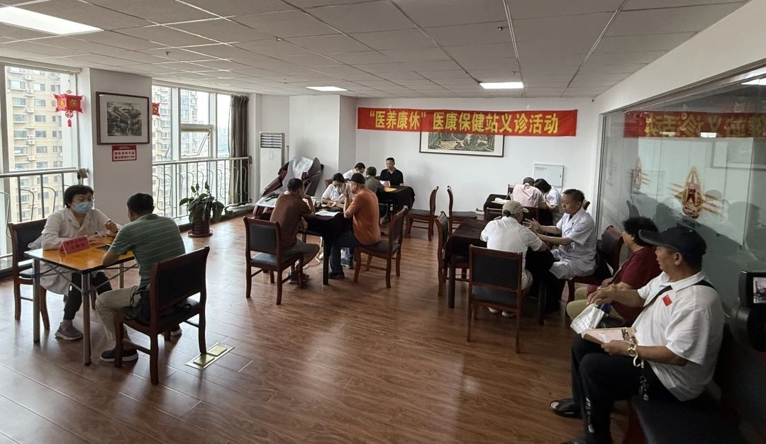 巡诊服务再升级 锦州市中心医院专家团队二次走进退役军人服务中心 续写义诊暖心篇章