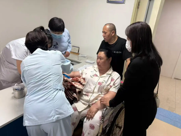 暖心守护 “瓷娃娃”！锦州市中心医院用爱架起健康桥梁