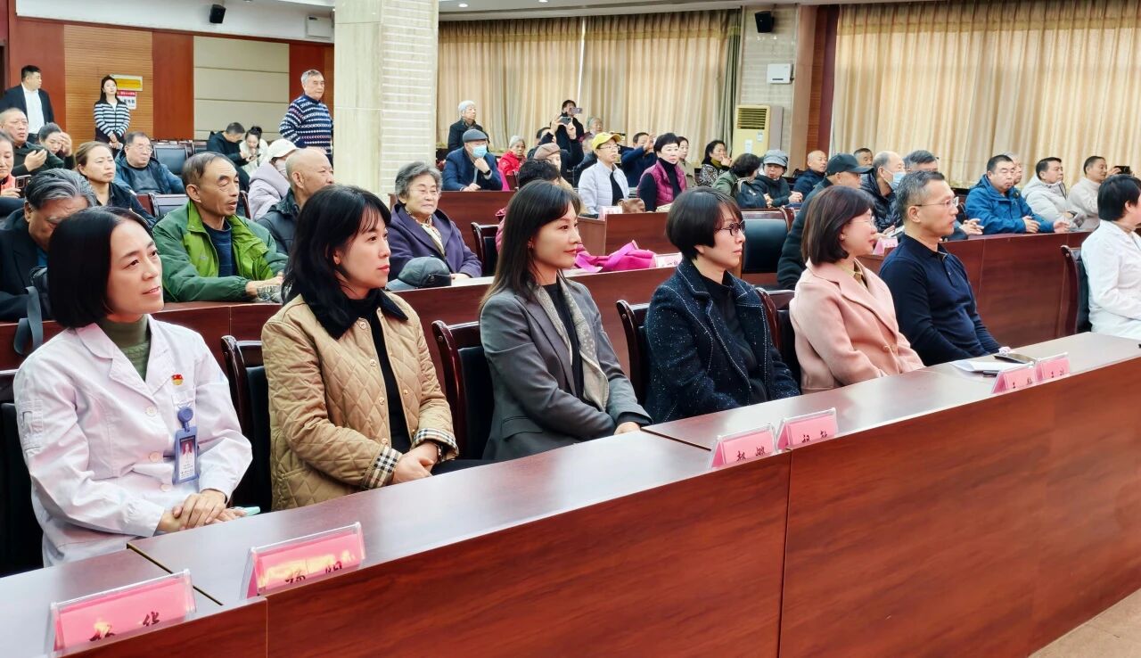 九九重阳话养生 戎归岁月享安康——锦州市中心医院联合退役军人事务服务中心开展健康服务